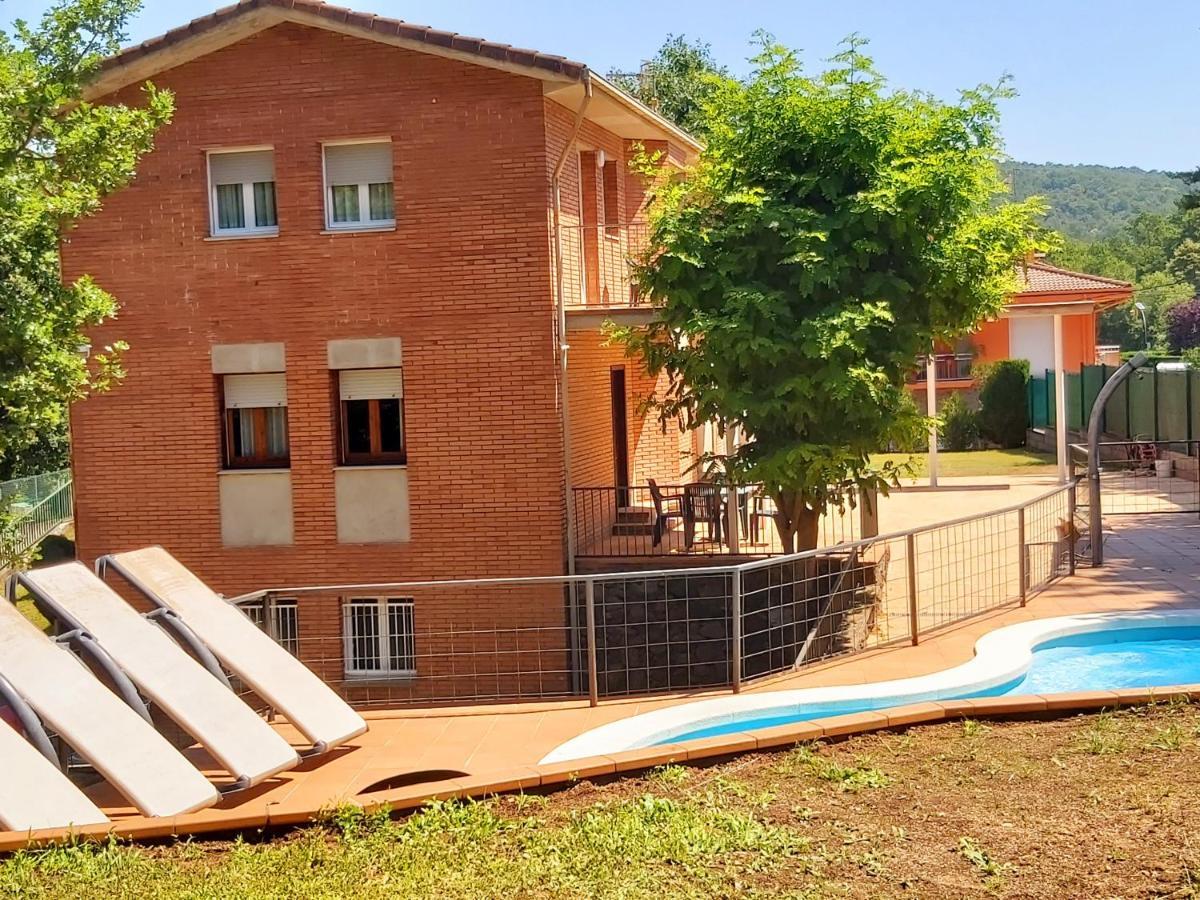 Apartamentos La Francesa Santa Pau Kültér fotó